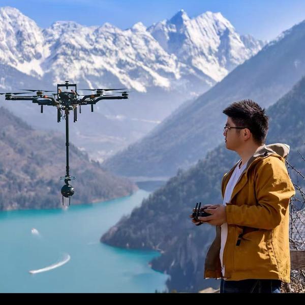 钉子不会飞头像