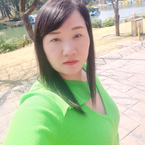 湖北梦梦（晚上5点50直播头像
