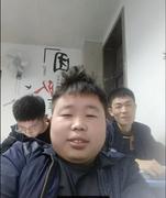 尤雨溪快点出vue10的个人资料头像