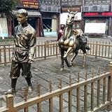 卢方头像