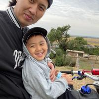 爱思考晋州4T头像