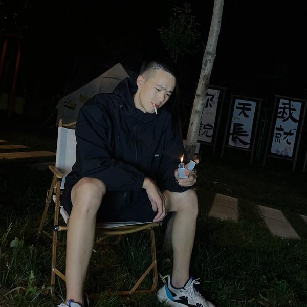 文老师在卖车头像