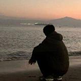 深情不该坠死海头像