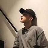 Pretend阿黑头像