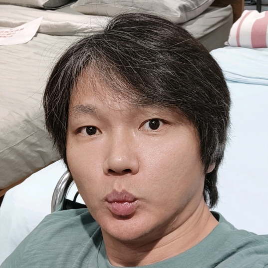 擎天柱自驾游头像