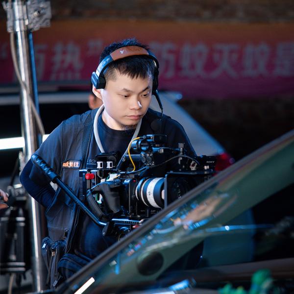 摄影师小毅头像