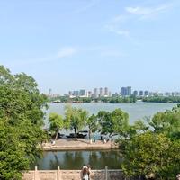 雾散见远山头像