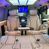 颜哥精品商务车头像