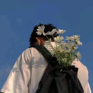 顾逸头像