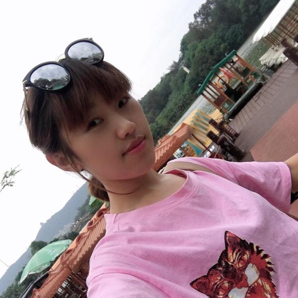 大脸小美头像