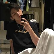 不在975的个人资料头像