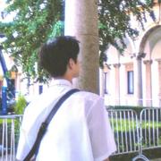 少女别秃头的个人资料头像