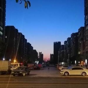 上进的认真的山丘头像