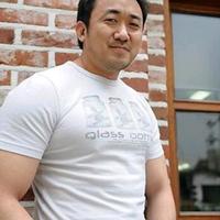 博学多才的安安静静的美男子头像