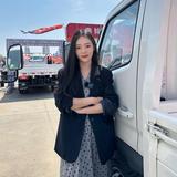 小哥卖货车头像