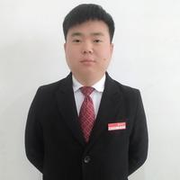 一汽奔腾黄华头像