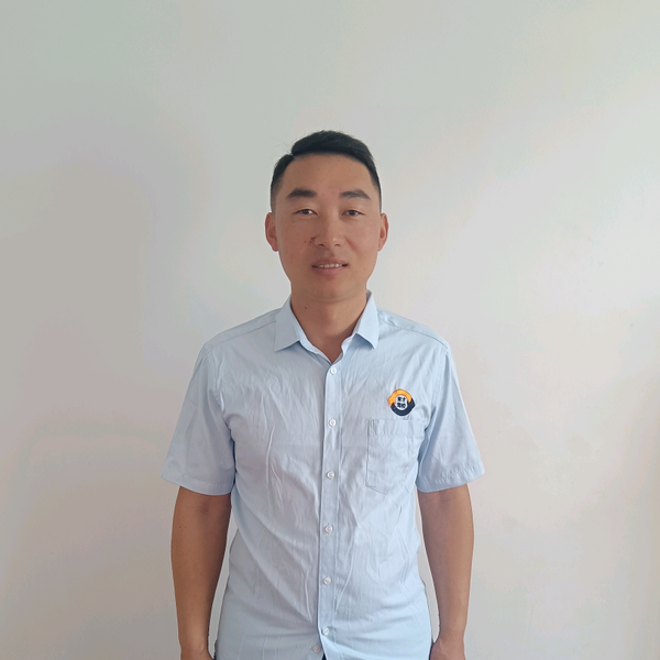 徐州育才驾校李校长头像
