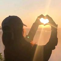 优雅贝里6f4头像