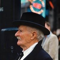 自若饺子CcH头像