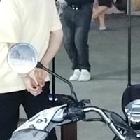 吧有点忙头像