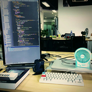 傲娇的夏洛克灰溜溜地的个人资料头像