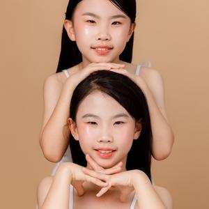 芊渝芊寻双胞胎