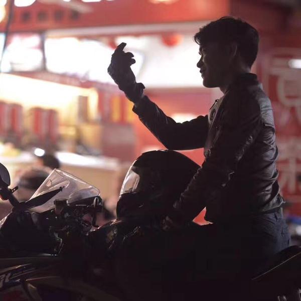 飞鱼141254573头像