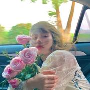 帮我关下月亮157的个人资料头像