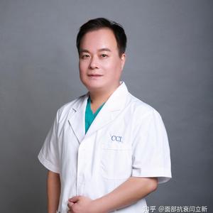 北京眼袋闫立新头像