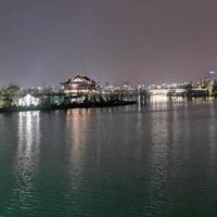 华哥123878397头像