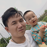 撸铁大叔头像