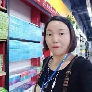 远嫁海燕母子搭档摆摊的365天头像