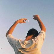 undefined的个人资料头像