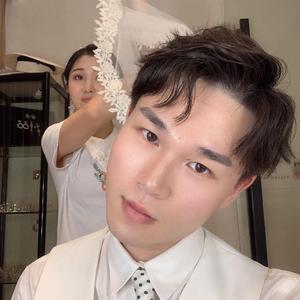 吴小哥设计头像