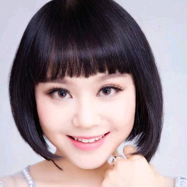 晓春趣探车头像