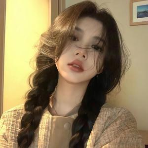 晚晚追剧头像