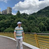 简单明月vl头像