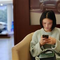 叶洹妤的yá头像