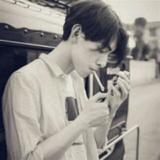 孤独的风1573头像
