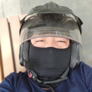 沃怂1口袋1有个枪头像