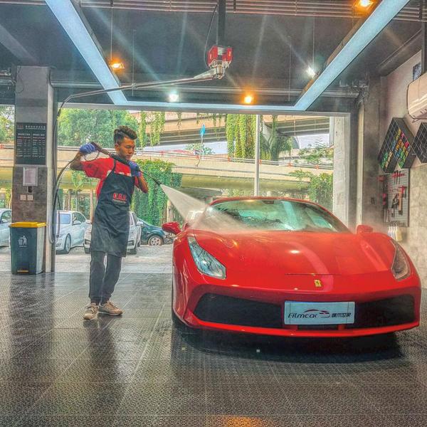 小邓哥哥的洗车店头像