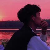 小咩咩阳头像