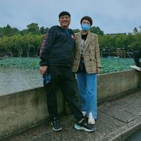 览镜车主2022头像