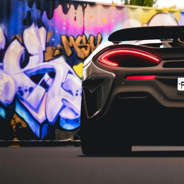 小潘丶讯车头像