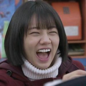 伊依得三头像
