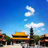 在光明中前行头像