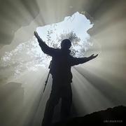 Yolo12的个人资料头像