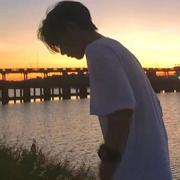 咫毅的个人资料头像