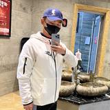 刘刘先生678头像
