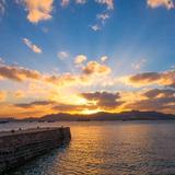 晓看天色幕看云☁️头像